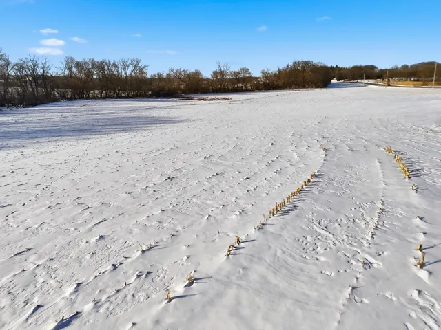 $600,000 | L1 Femrite Drive, Cottage Grove, WI 53527