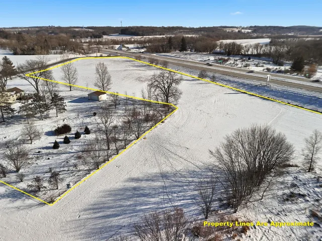 $600,000 | L1 Femrite Drive, Cottage Grove, WI 53527