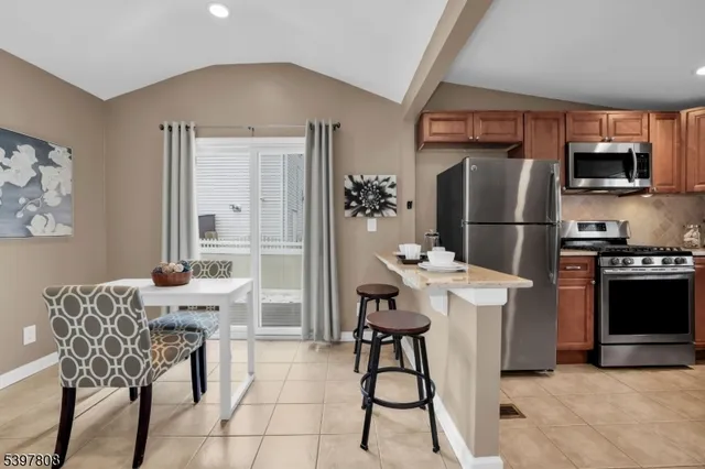 $468,800 | 193 Jacksonville Drive, Parsippany, NJ 07054