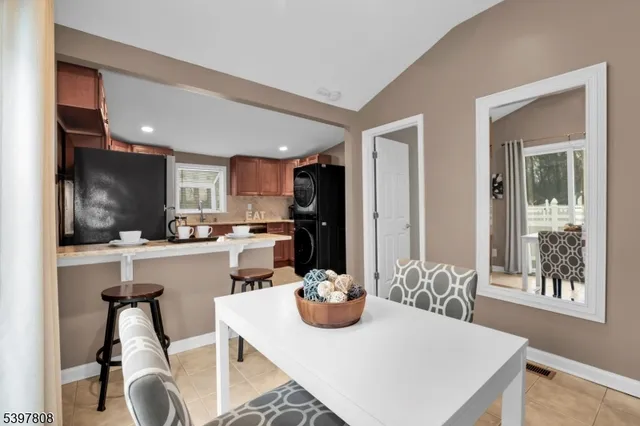 $468,800 | 193 Jacksonville Drive, Parsippany, NJ 07054