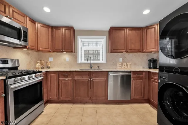 $468,800 | 193 Jacksonville Drive, Parsippany, NJ 07054