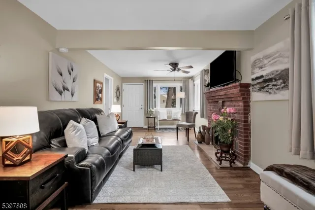 $468,800 | 193 Jacksonville Drive, Parsippany, NJ 07054