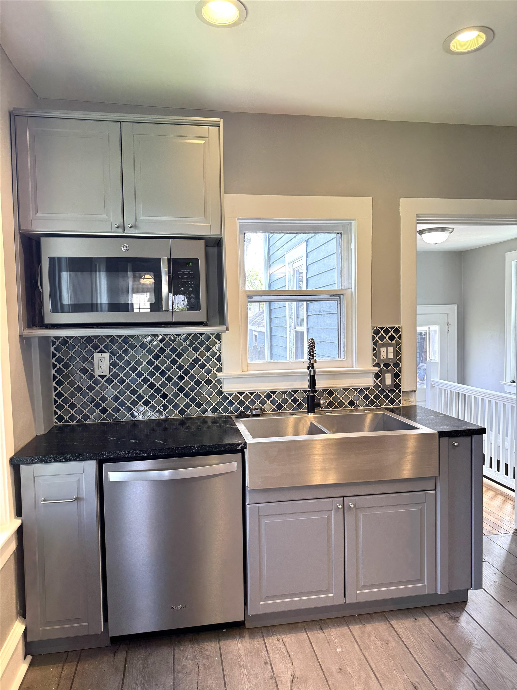 1341 West 2nd Street Appleton, WI 54914 - Photo 12 of 32
