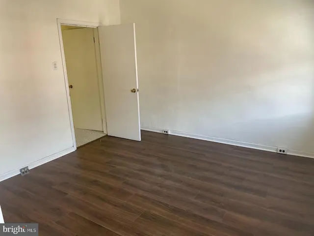 wooden floor in a empty room