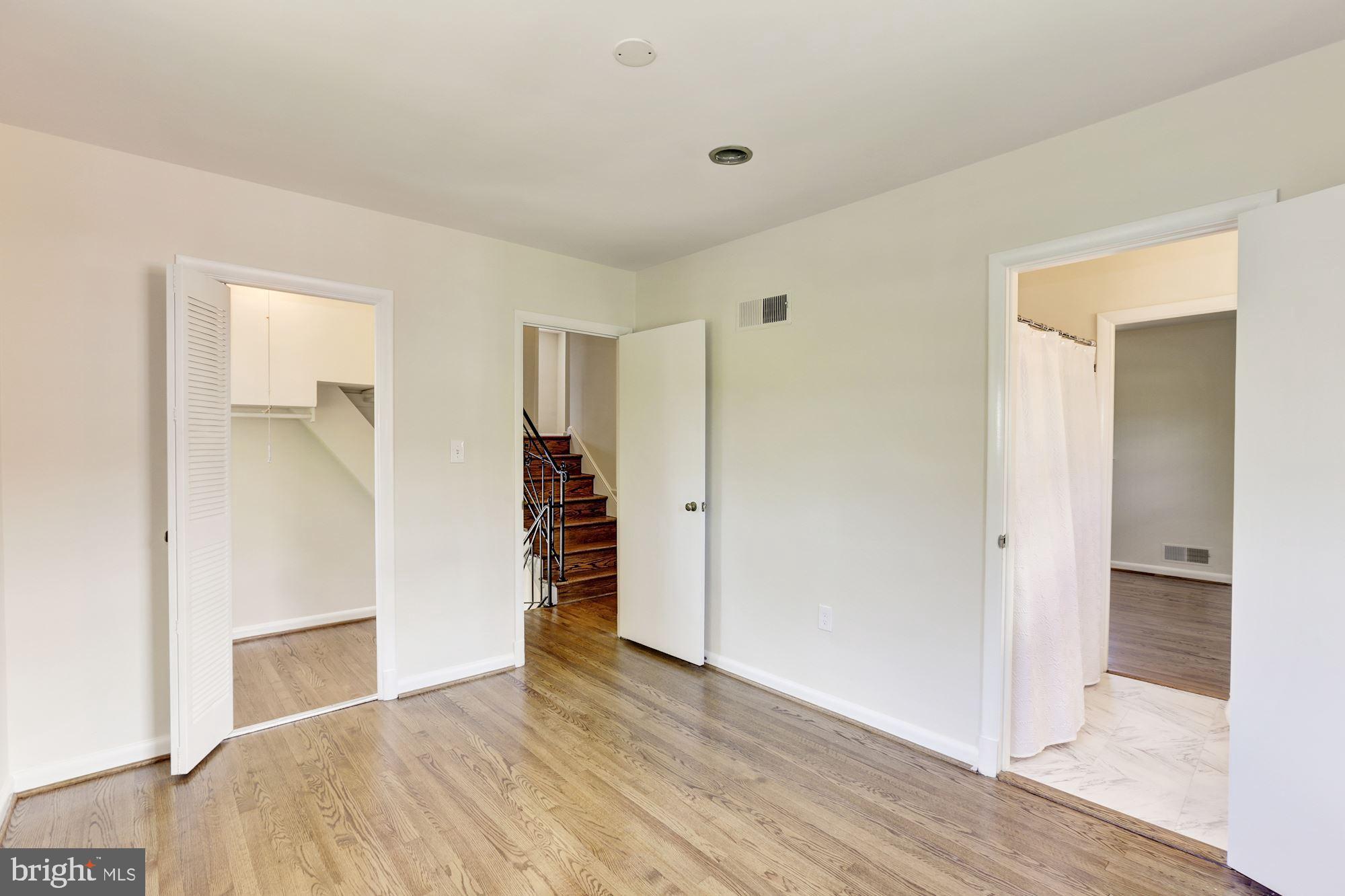 9818 Belhaven Road Bethesda, MD 20817 - Photo 11 of 27 Gallery Image 11