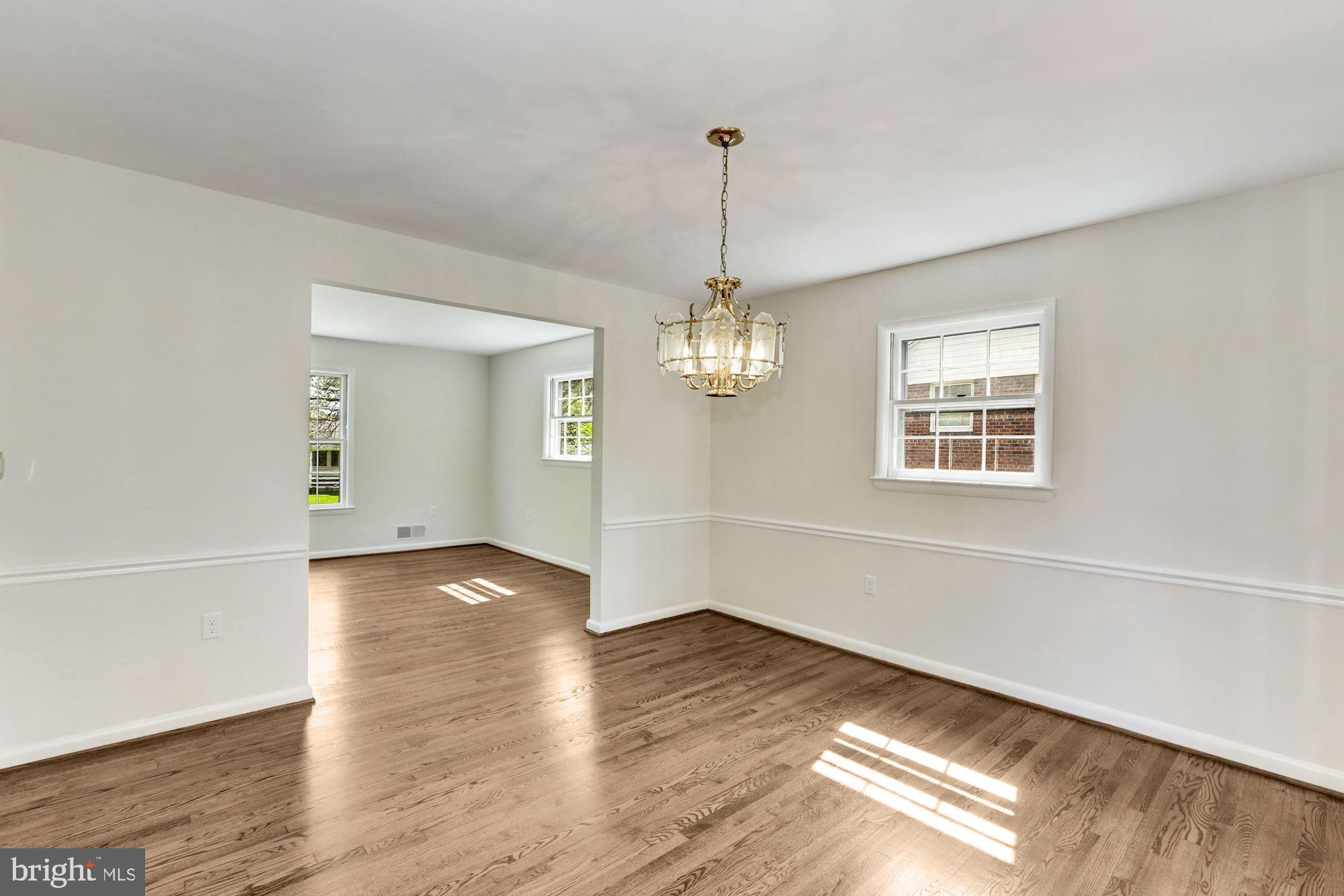 9818 Belhaven Road Bethesda, MD 20817 - Photo 7 of 27 Gallery Image 7