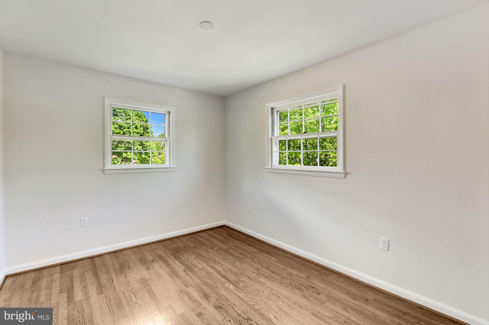 9818 Belhaven Road Bethesda, MD 20817 - Photo 10 of 27 Gallery Image 10