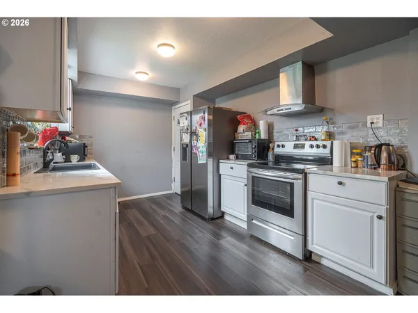 $699,000 | 3350 Oak Knoll Road Northwest, Salem, OR 97304