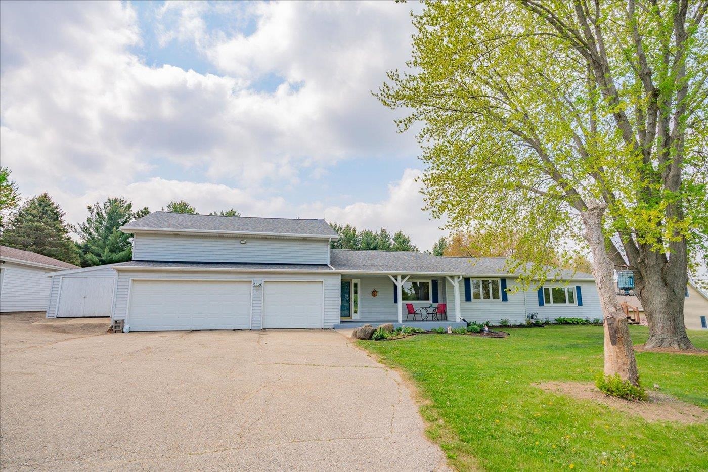 W7579 Koshkonong Lake Road Fort Atkinson, WI 53538 - Photo 1 of 1 Gallery Image 1