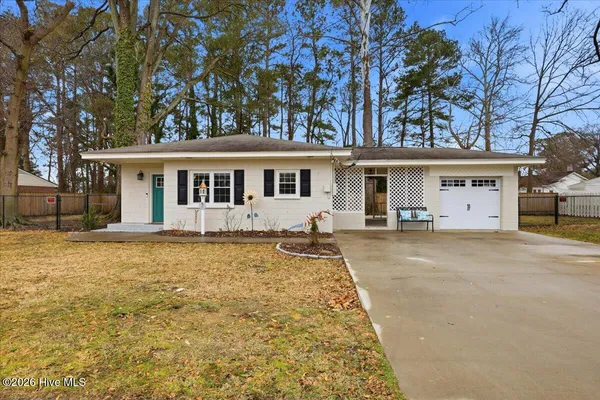 $199,900 | 202 East North Street, Fremont, NC 27830
