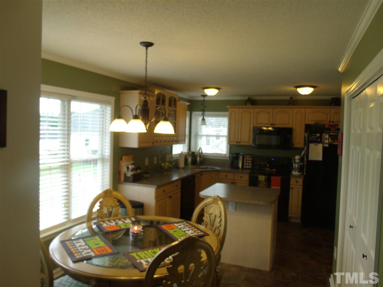 1009 Warren Road Erwin, NC 28339 - Photo 5 of 20 Gallery Image 5