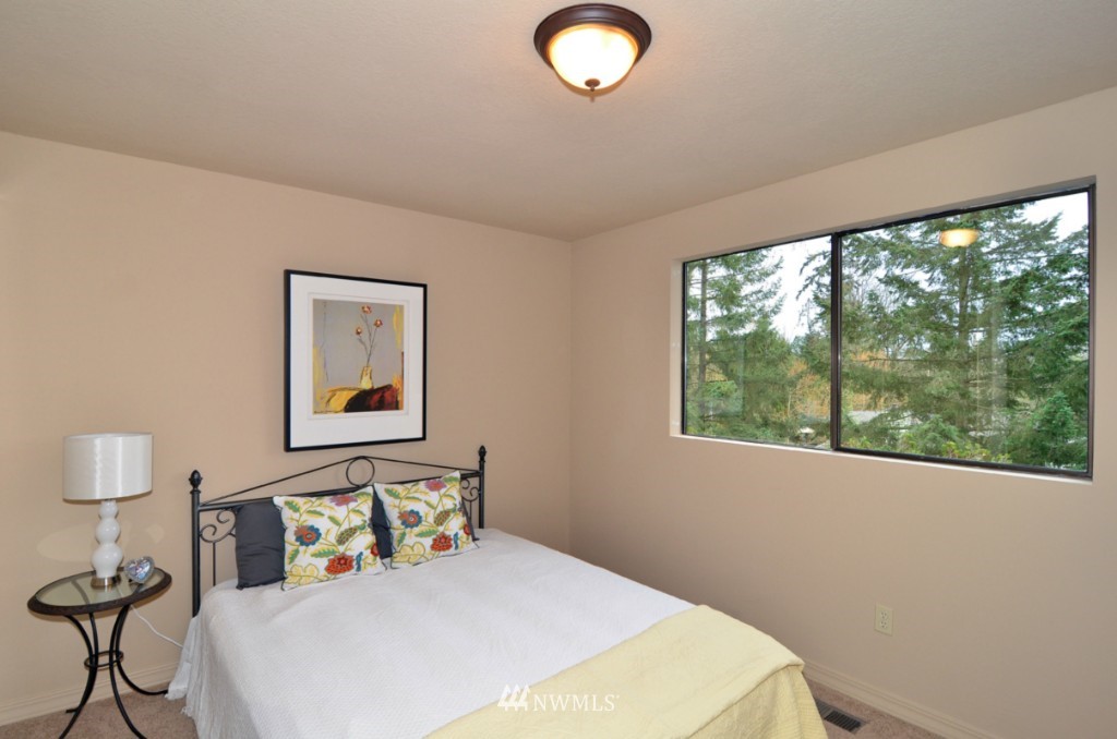 22020 4th Avenue Southeast Bothell, WA 98021 - Photo 11 of 15