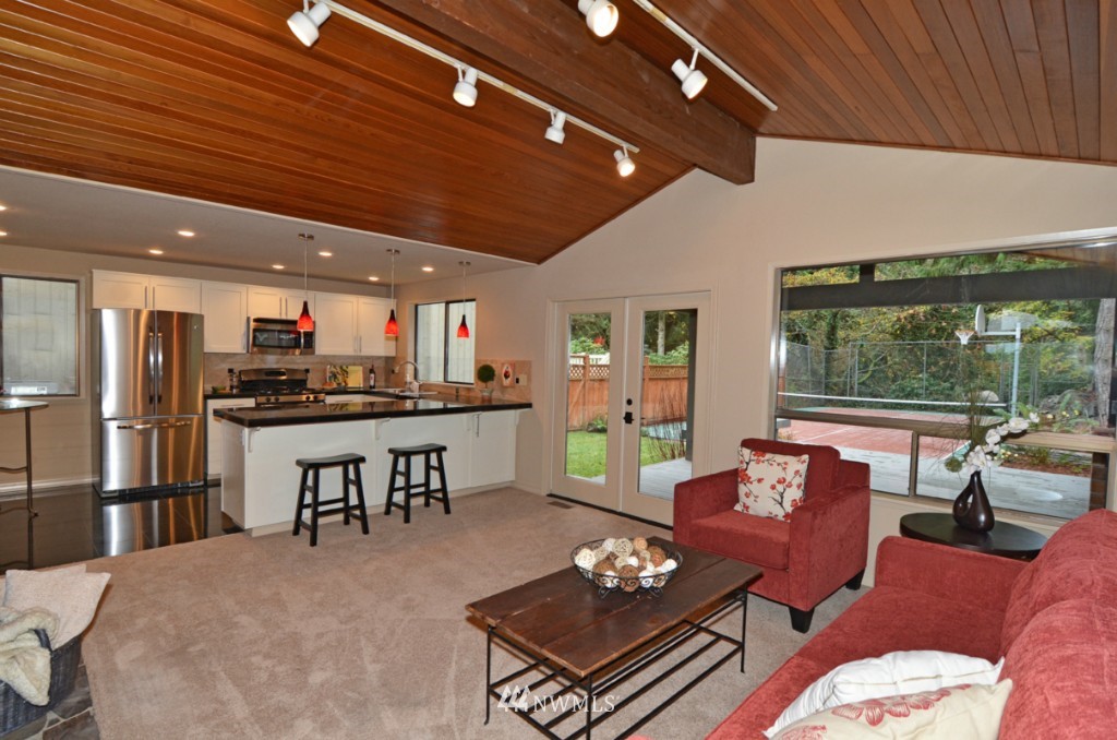 22020 4th Avenue Southeast Bothell, WA 98021 - Photo 6 of 15