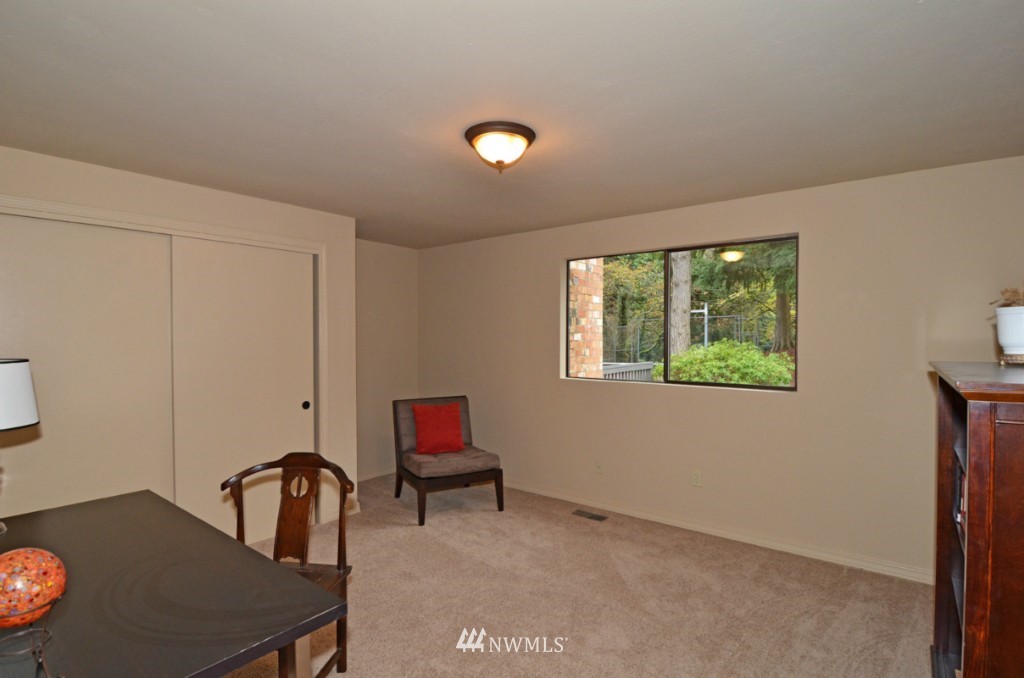 22020 4th Avenue Southeast Bothell, WA 98021 - Photo 10 of 15