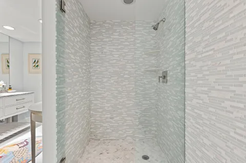 $1,895,000 | 2275 South Ocean Boulevard, Unit 307A, Palm Beach, FL 33480