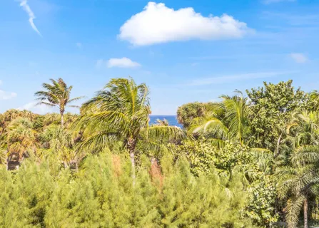 $1,895,000 | 2275 South Ocean Boulevard, Unit 307A, Palm Beach, FL 33480