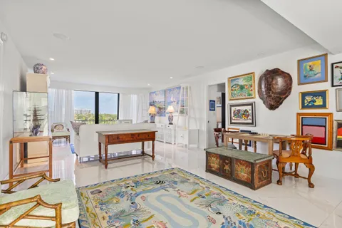 $1,895,000 | 2275 South Ocean Boulevard, Unit 307A, Palm Beach, FL 33480