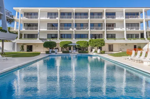 $1,895,000 | 2275 South Ocean Boulevard, Unit 307A, Palm Beach, FL 33480