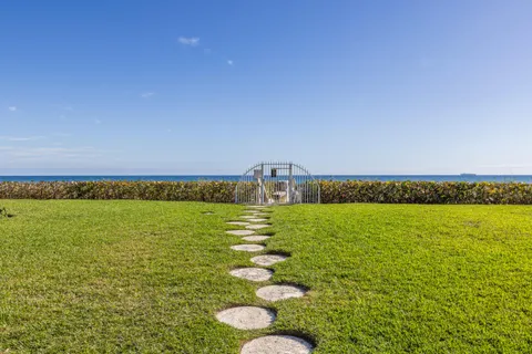$1,895,000 | 2275 South Ocean Boulevard, Unit 307A, Palm Beach, FL 33480