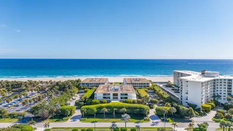 $1,895,000 | 2275 South Ocean Boulevard, Unit 307A, Palm Beach, FL 33480