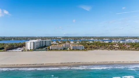 $1,895,000 | 2275 South Ocean Boulevard, Unit 307A, Palm Beach, FL 33480