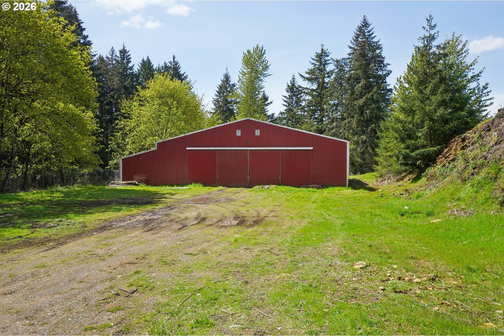 19285 South Lyons Road Oregon City, OR 97045 - Photo 31 of 40 Gallery Image 31