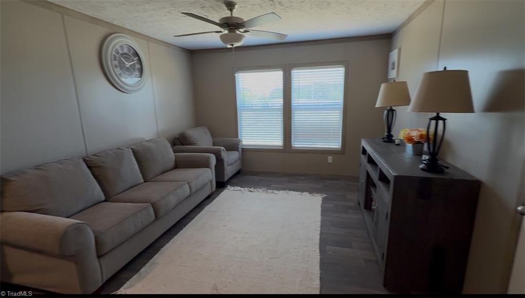 1302 Austin Little Mountain Road Ronda, NC 28670 - Photo 11 of 11 Living Area