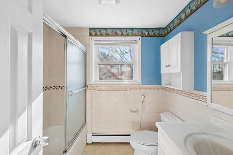 $1,650,000 | 19 South South Edison Street, Montauk, NY 11954