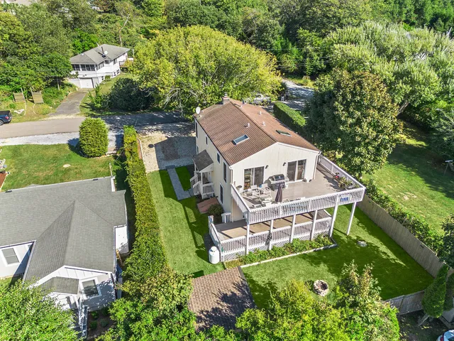 $1,495,000 | 19 South South Edison Street, Montauk, NY 11954