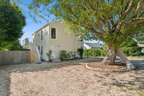 $1,650,000 | 19 South South Edison Street, Montauk, NY 11954