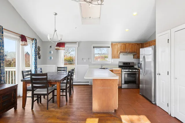 $1,495,000 | 19 South South Edison Street, Montauk, NY 11954