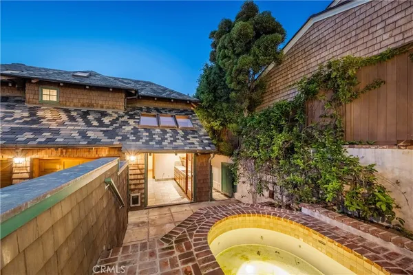 $24,900 | 811 6th Street, Manhattan Beach, CA 90266