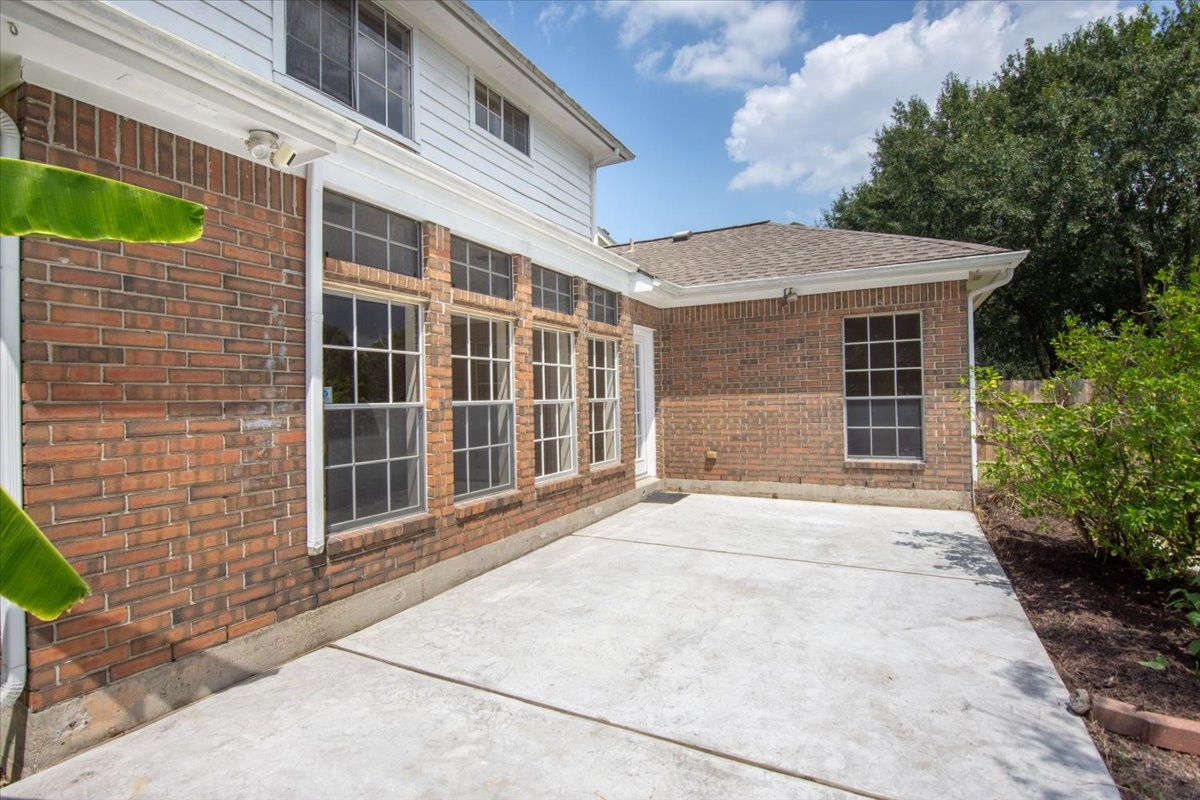 1730 Mabry Mill Road Houston, TX 77062 - Photo 29 of 47 Private patio offers a comfortable space for outdoor dining or relaxing.