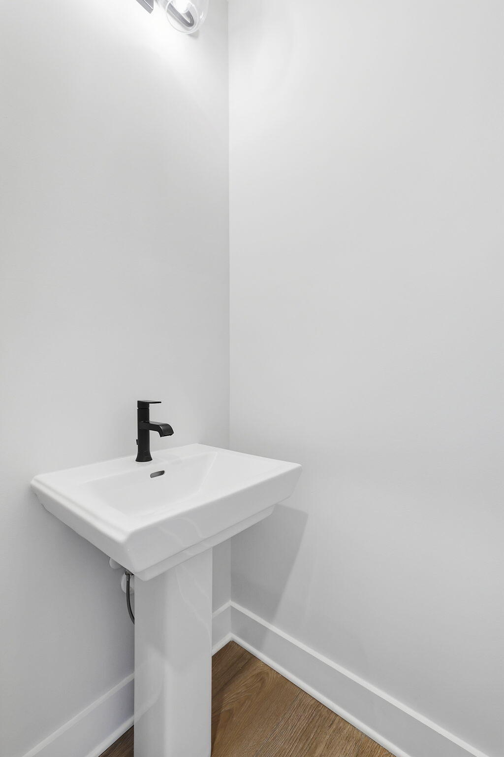 7629 Mistflower Circle Chattanooga, TN 37421 - Photo 12 of 34 15-web-or-mls-7555-goodwin-rd