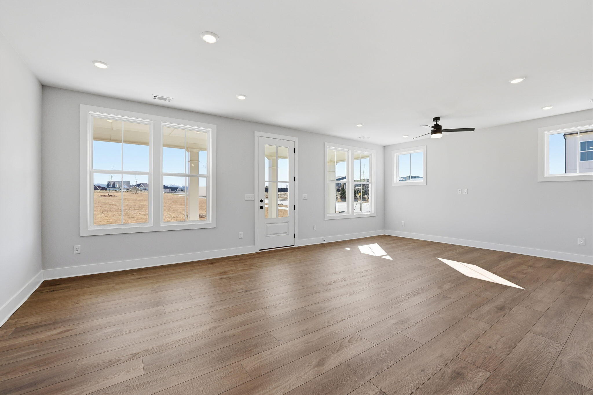 7629 Mistflower Circle Chattanooga, TN 37421 - Photo 7 of 34 9-web-or-mls-7555-goodwin-rd