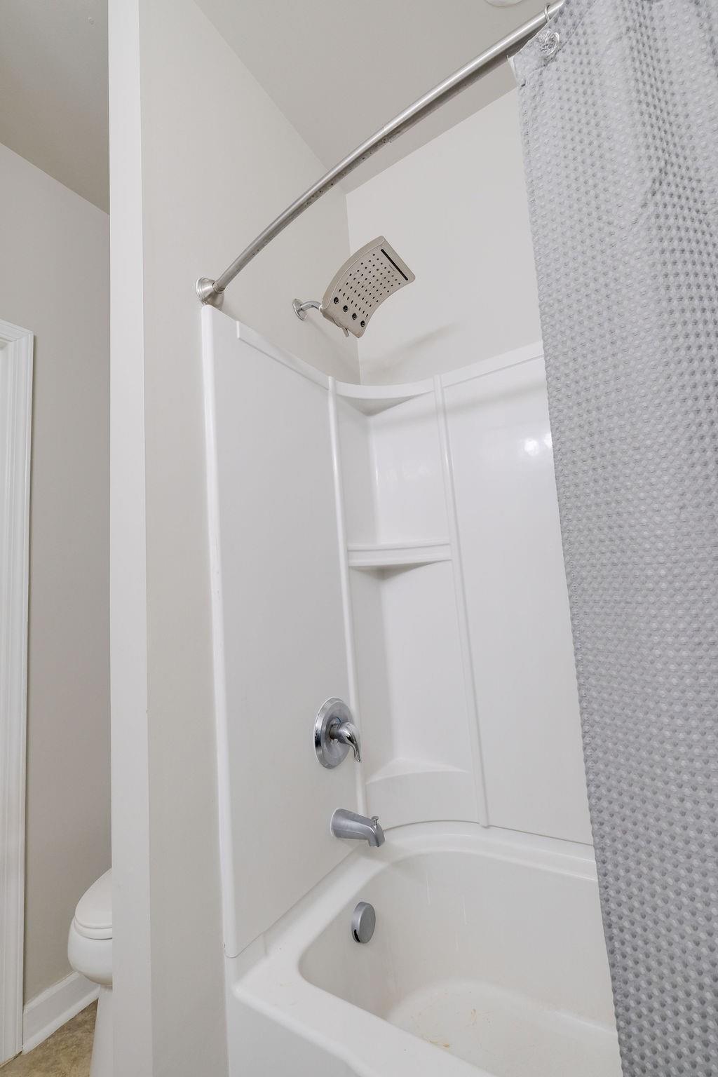 349 Sandy Spring Lane Clover, SC 29710 - Photo 13 of 28 a bathroom with a bathtub