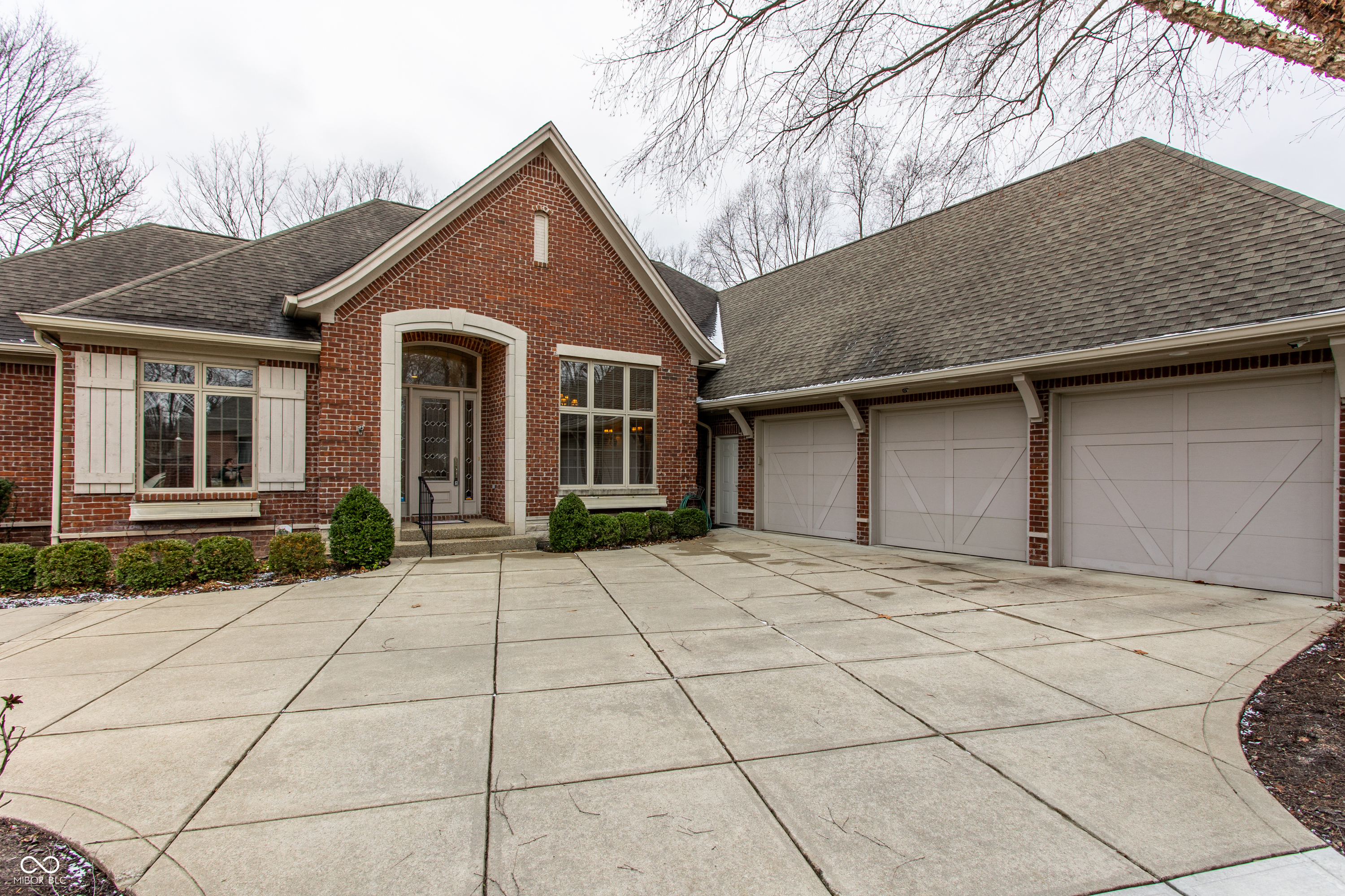 351 Sanner Court Carmel, IN 46290 - Photo 6 of 66