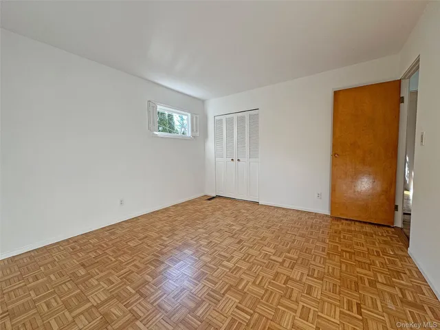 $900,000 | 461 Pinebrook Boulevard, New Rochelle, NY 10804