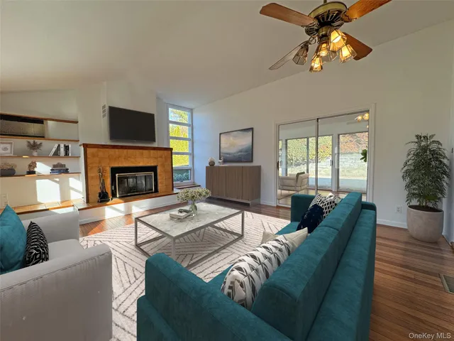 $900,000 | 461 Pinebrook Boulevard, New Rochelle, NY 10804