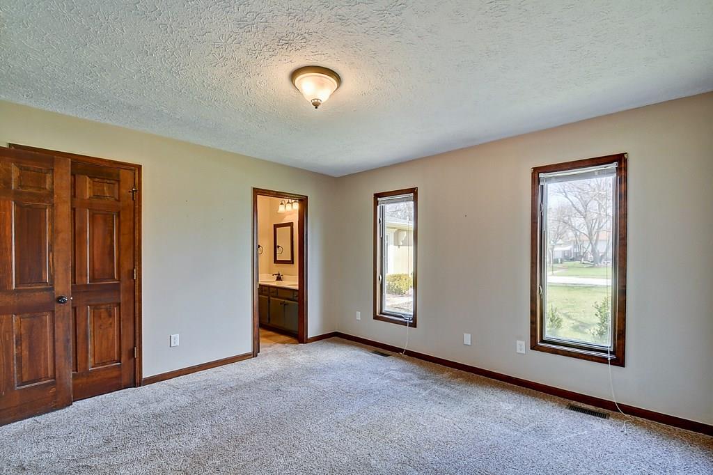 8674 Fox Ridge Lane Indianapolis, IN 46256 - Photo 13 of 25 Gallery Image 13