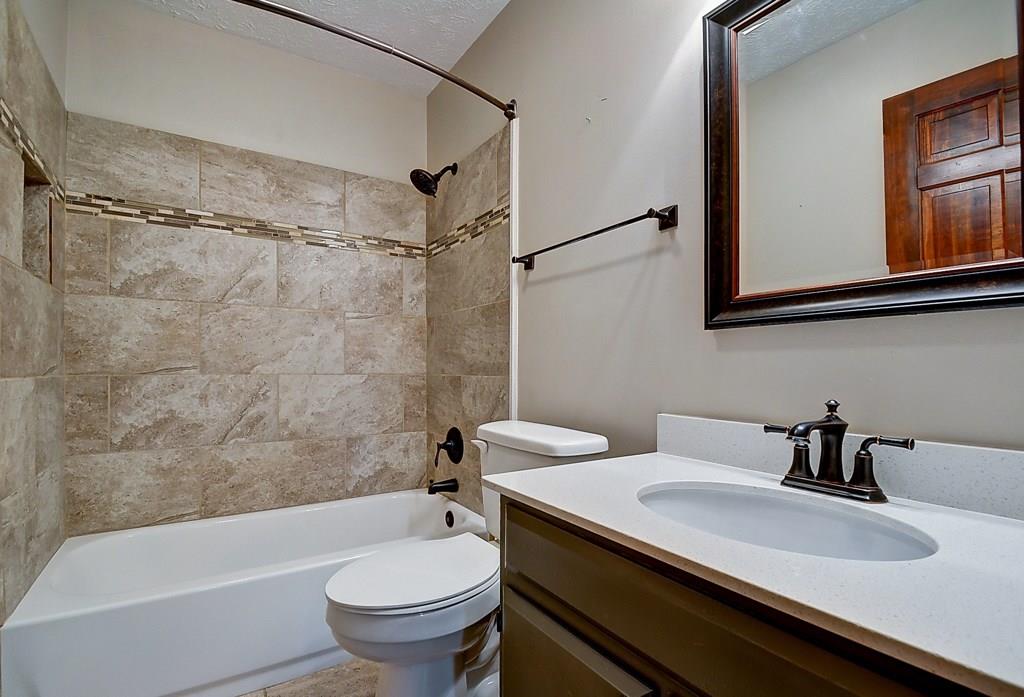 8674 Fox Ridge Lane Indianapolis, IN 46256 - Photo 21 of 25 Gallery Image 21