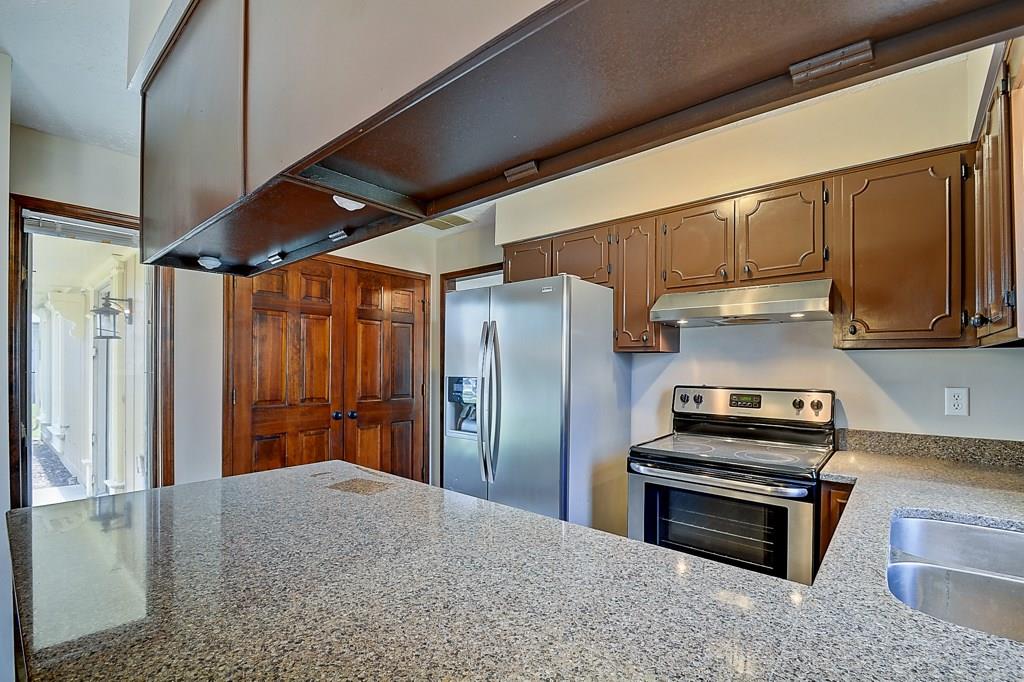 8674 Fox Ridge Lane Indianapolis, IN 46256 - Photo 9 of 25 Gallery Image 9