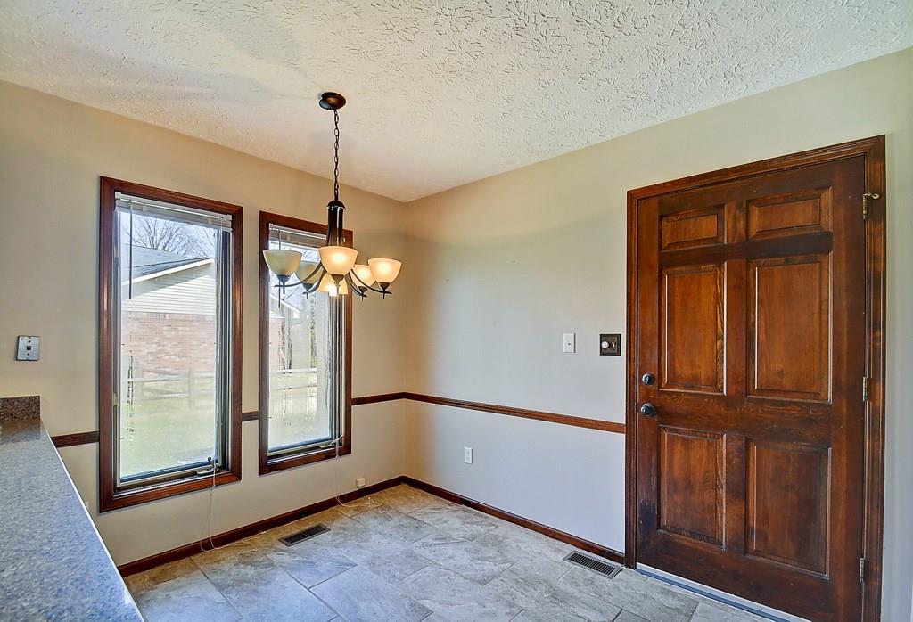 8674 Fox Ridge Lane Indianapolis, IN 46256 - Photo 10 of 25 Gallery Image 10