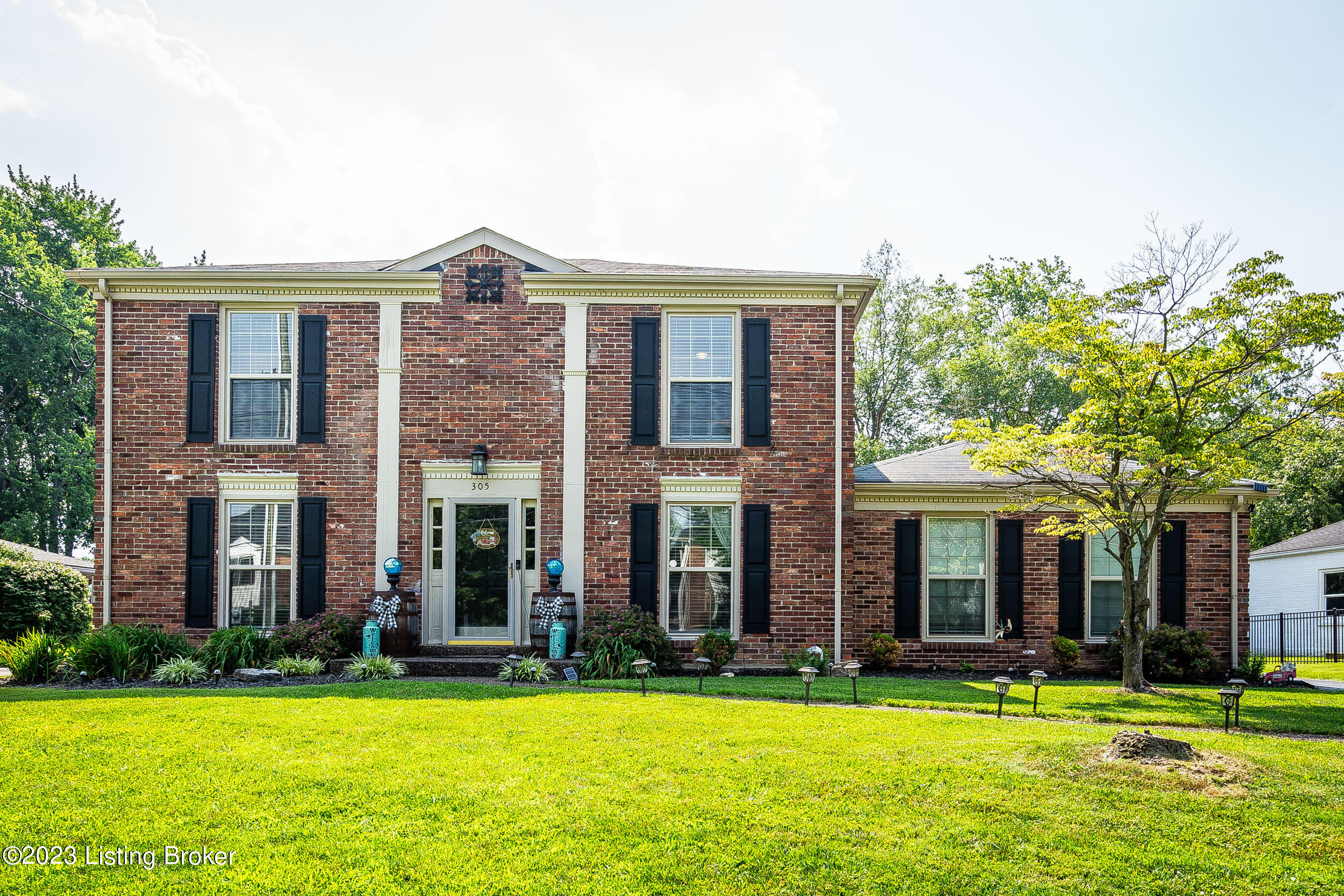 305 Moser Road Louisville, KY 40243 - Photo 1 of 49 Front View