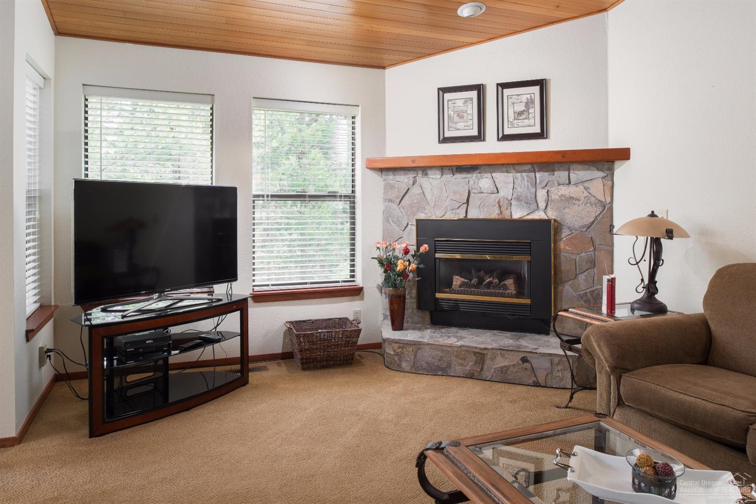 17786 West Core Road Sunriver, OR 97707 - Photo 1 of 14 Primary Photo