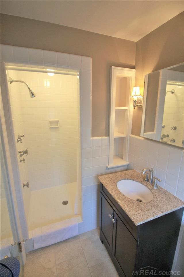 1154 Audubon Road Grosse Pointe, MI 48230 - Photo 28 of 50 50041226-27.JPG