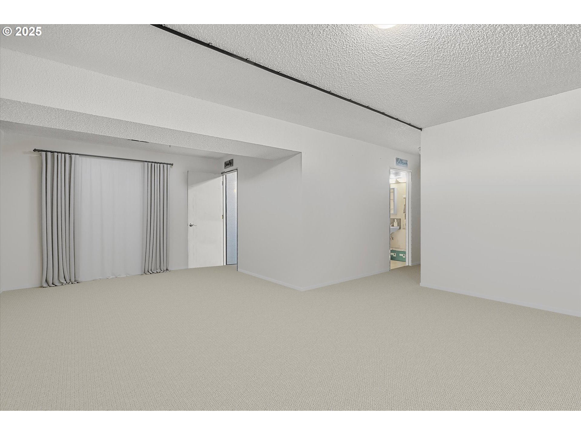 1757 Southwest 19th Court Gresham, OR 97080 - Photo 23 of 29