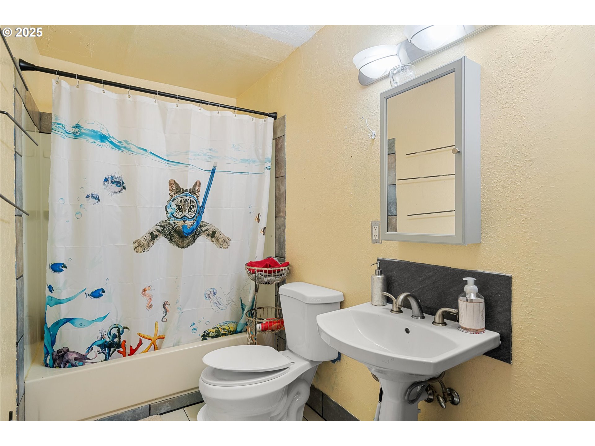 1757 Southwest 19th Court Gresham, OR 97080 - Photo 25 of 29