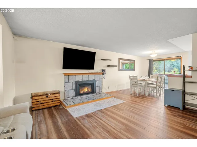 $495,000 | 1757 Southwest 19th Court, Gresham, OR 97080