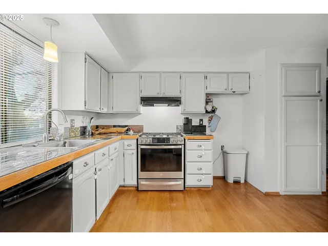 $495,000 | 1757 Southwest 19th Court, Gresham, OR 97080